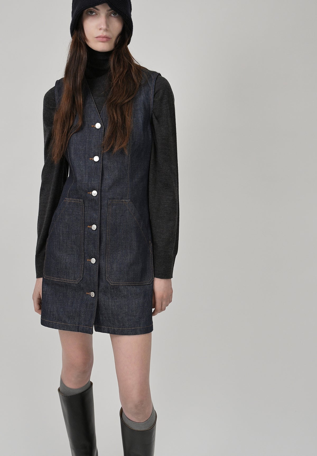 Kleid aus unbehandeltem japanischem Denim