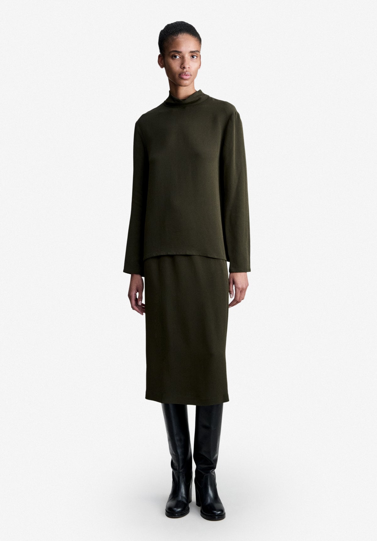 Long dark green skirt