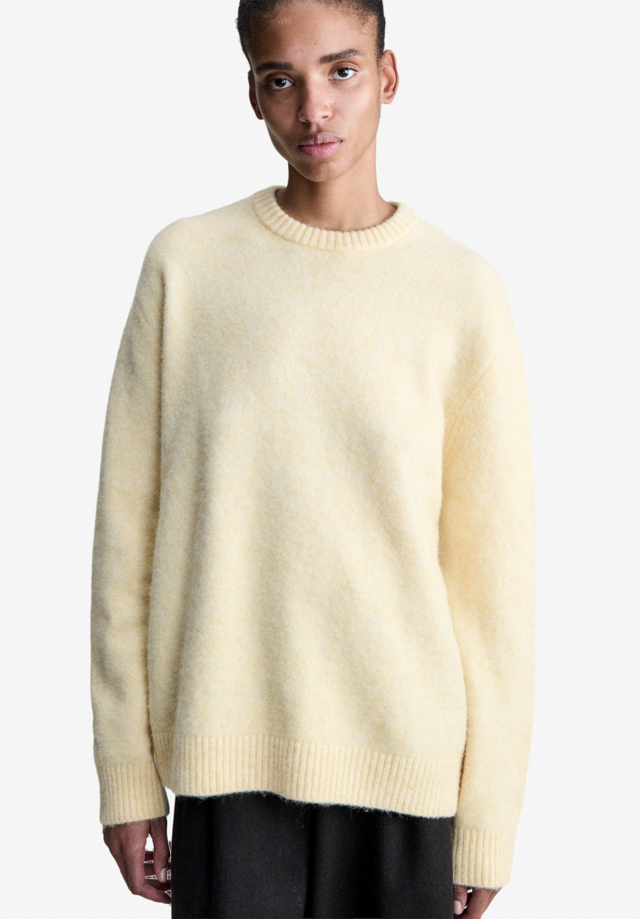 Loose-fit light yellow sweater - 3