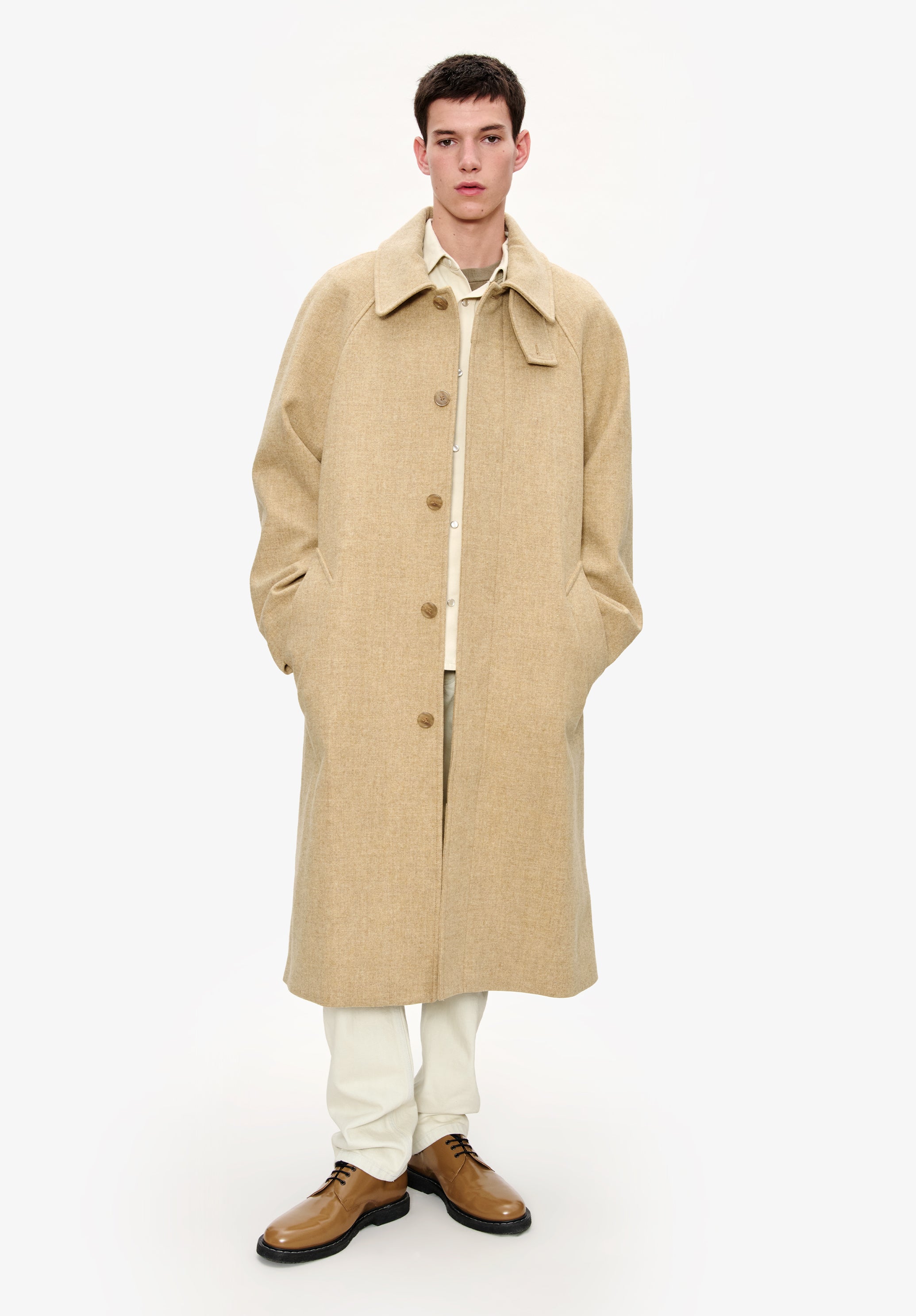 Solid-colour coat with raglan sleeves - 1