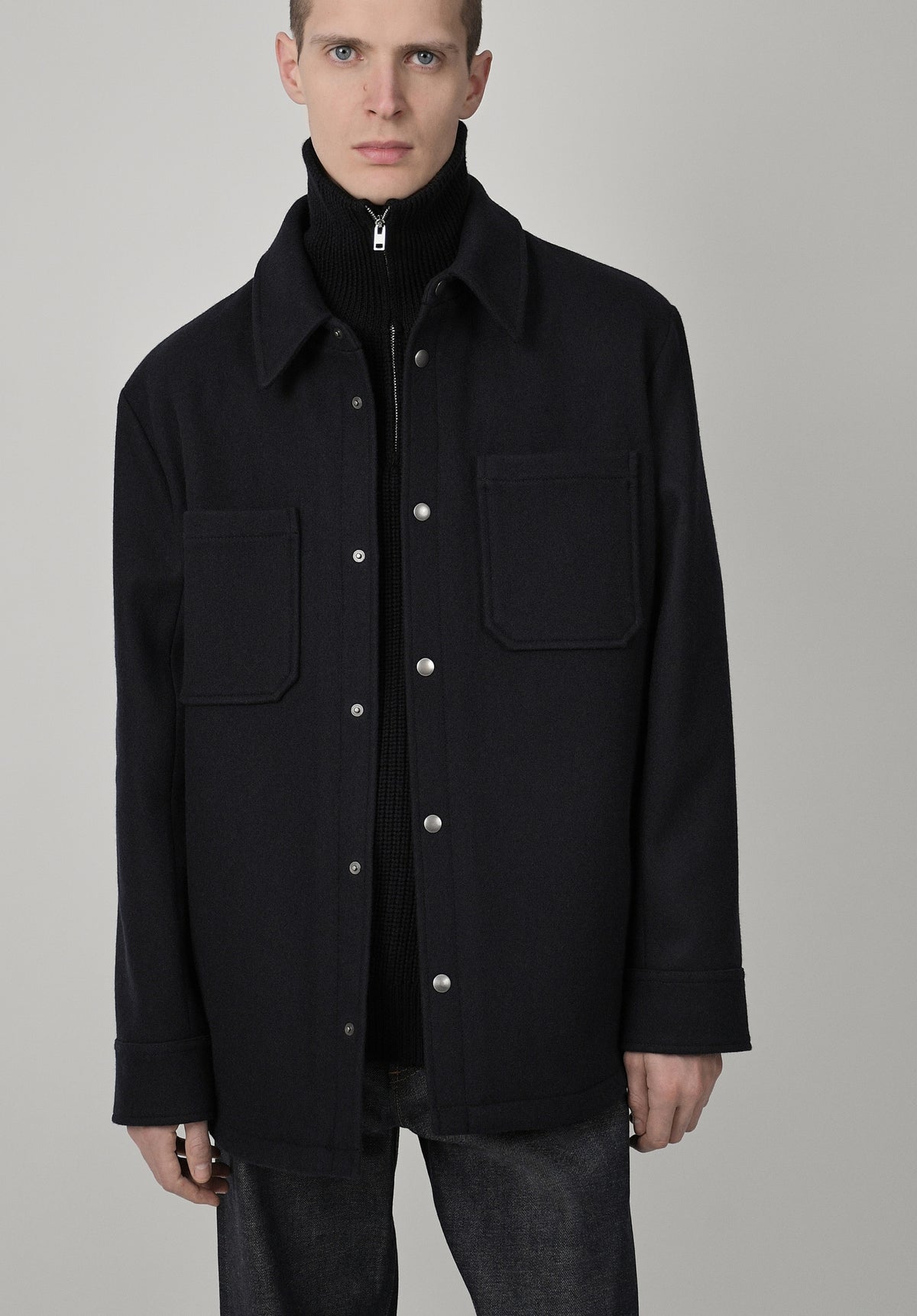 Dicke marineblau melierte Wolljacke