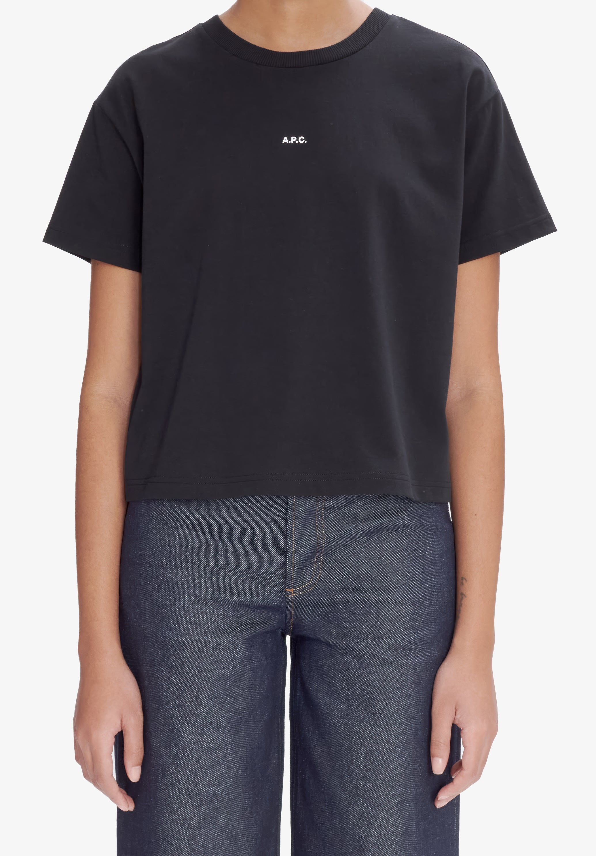Tシャツ・カットソー A.P.C. Micro Logo Boxy Fit Short Sleeve T-Shirt Black White Shop A.P.C. Micro Logo Boxy T-Shirt | Saks Fifth Avenue