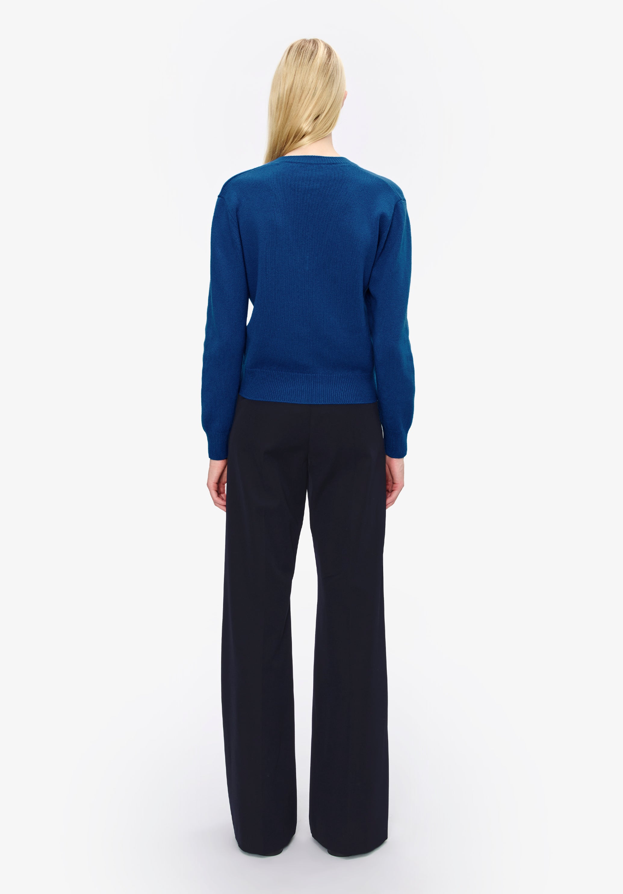Straight-leg trousers with a permanent crease - 3