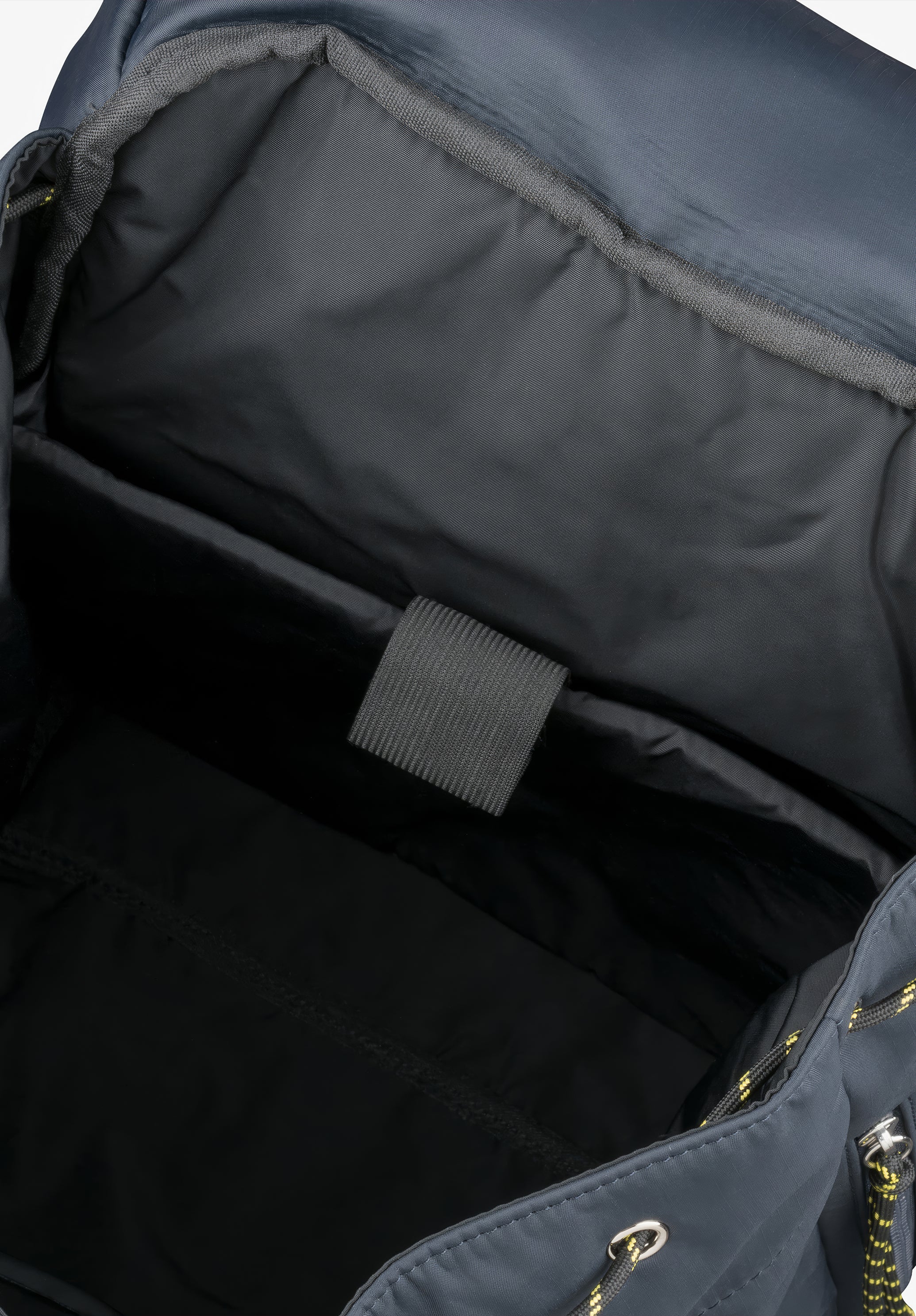 A.P.C.] アーペーセー TREK リュックサック(ダークネイビー