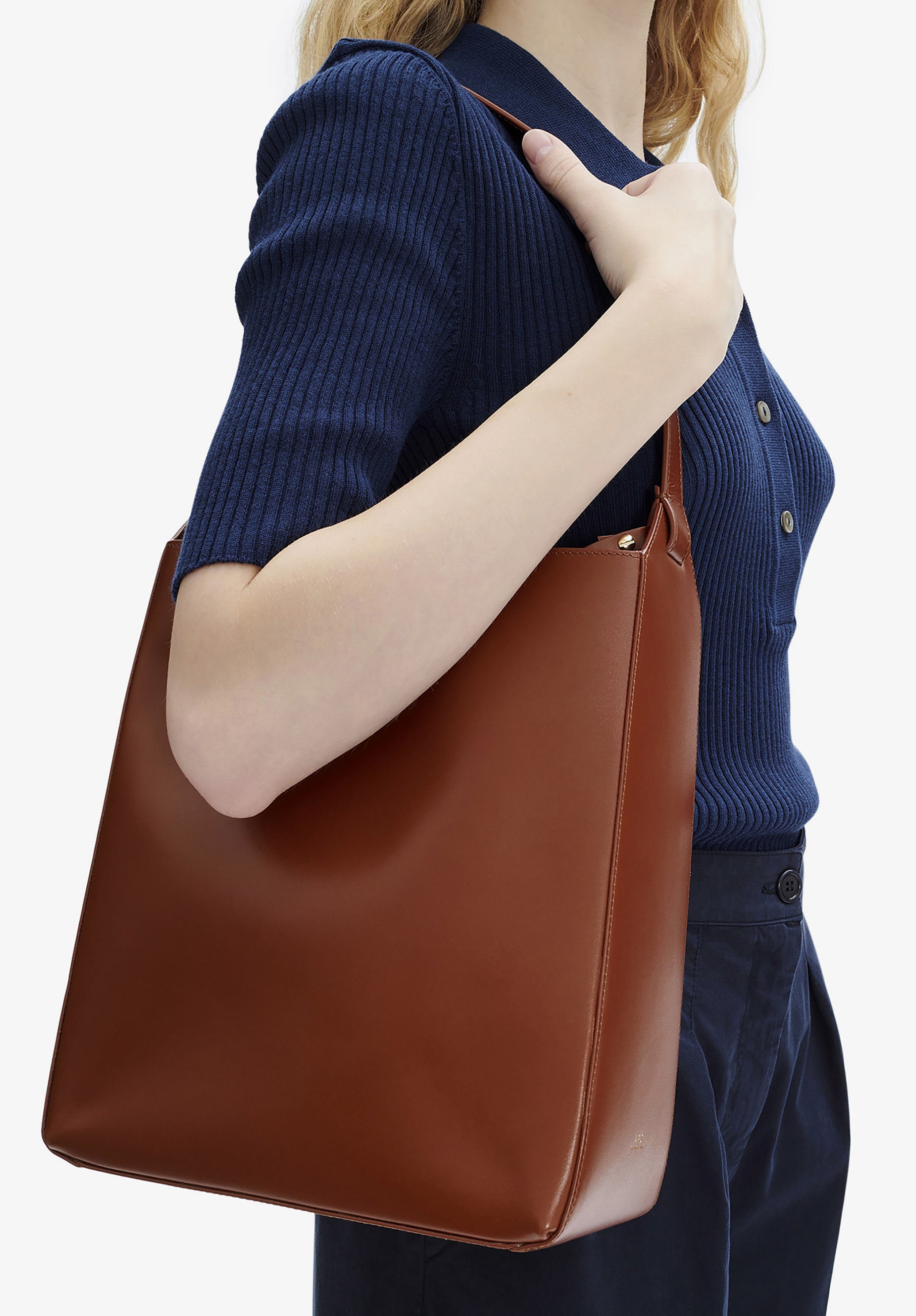 A.P.C. 十字ケース（スティール製）SURPLUS ヨーゼフボイス クロス A.P.C. 十字ケース（スティール製）SURPLUS ヨーゼフボイス クロス
