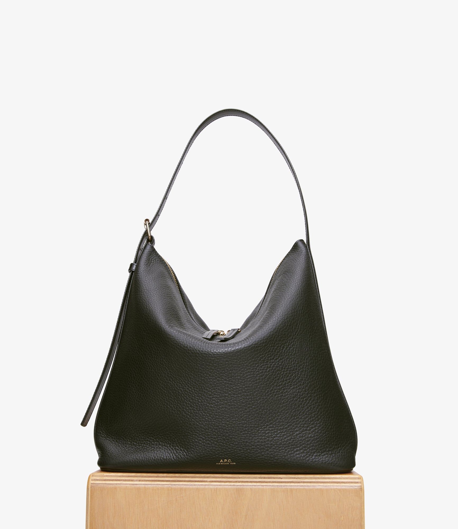 ★ Amy★APC ALICIA スムースレザーバッグ A.P.C - ☆ Amy様専用☆APC ALICIA スムースレザーバッグの通販 by