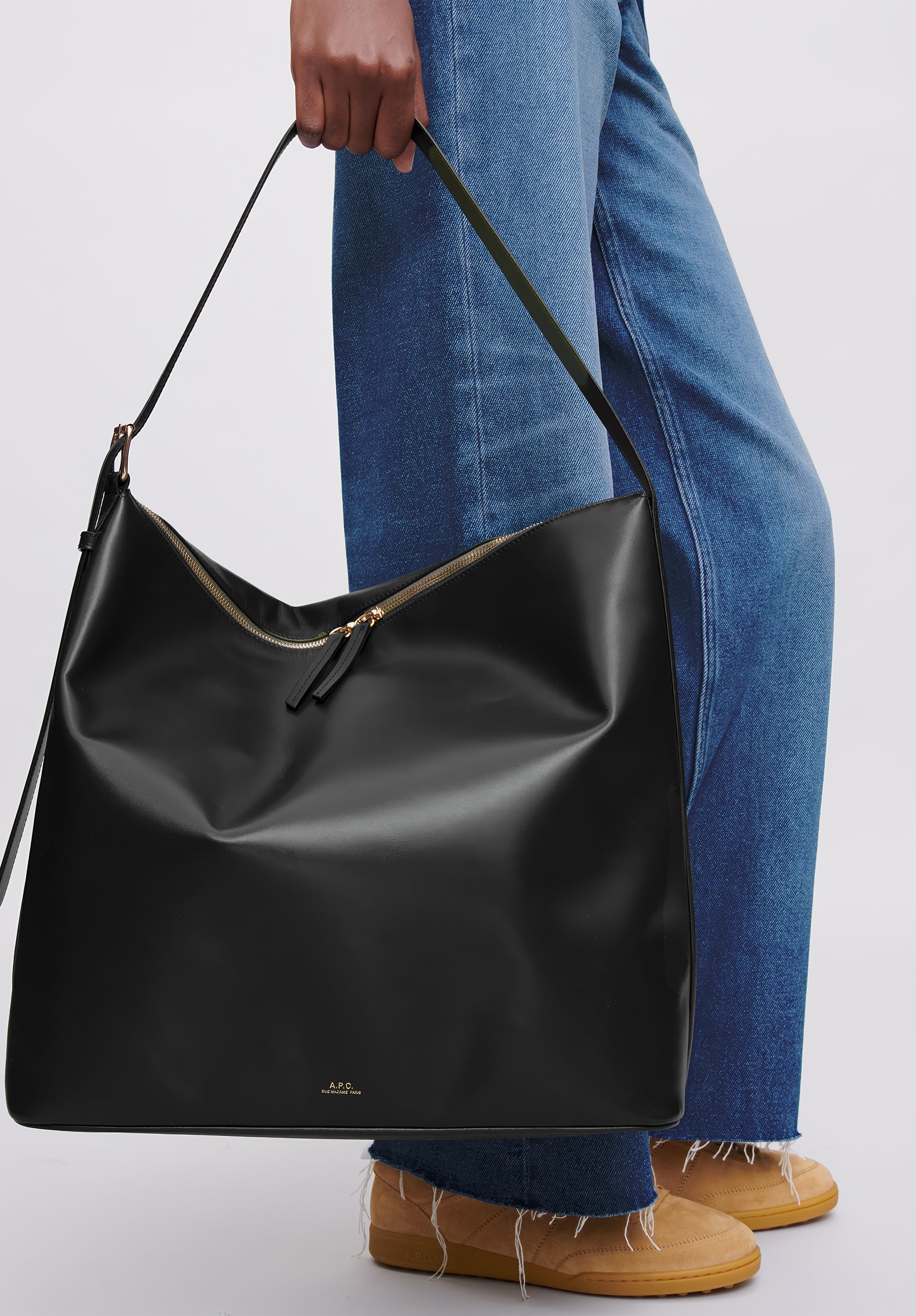 ☆A.P.C.☆ Vera Shoulder Bag Black PXCBLF61902LZZ PXCBLF6190 MUSINSA | A.P.C. Vera Shoulder Bag - Black / PXCBLF61902LZZ