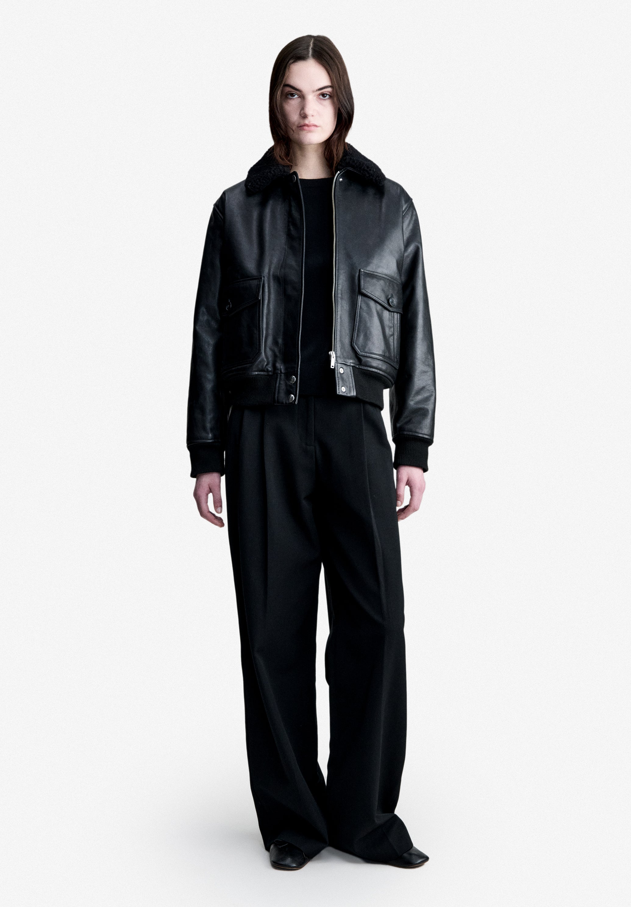 A.P.C. ボンバージャケット Black leather bomber jacket | A.P.C.