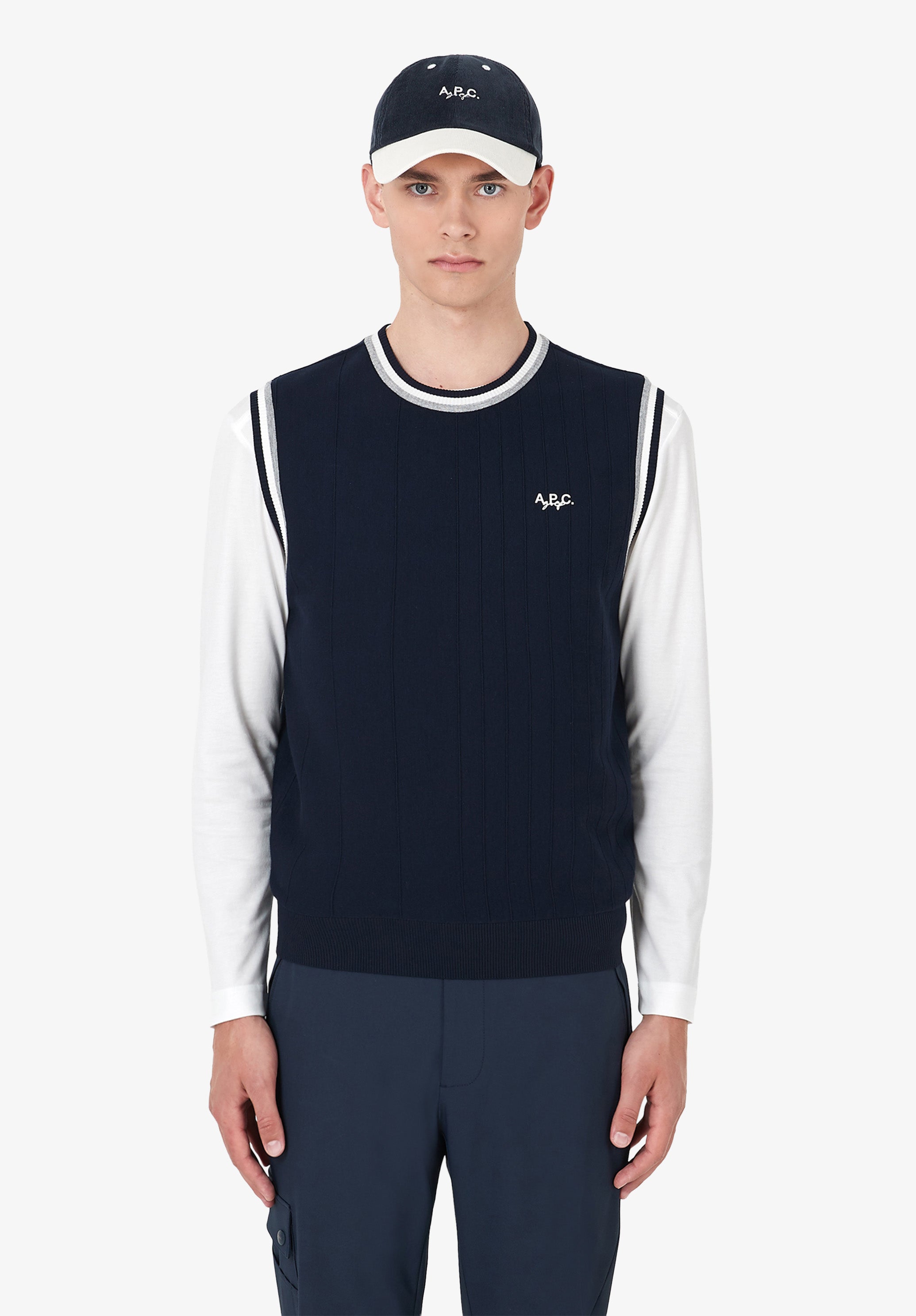 Sleeveless sweater - 1