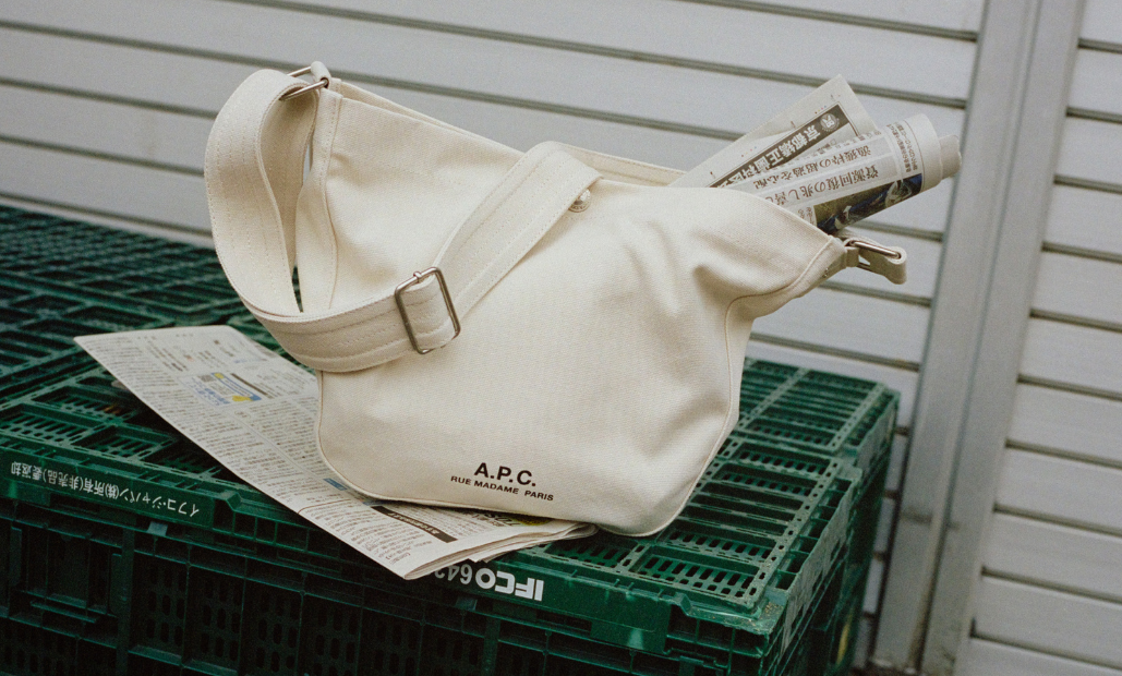 ショルダーバッグ A.P.C. Men Shoulder bag Pink M61565PUAAT FAQ Men's bags · Denim backpacks · Weekend bags | A.P.C.