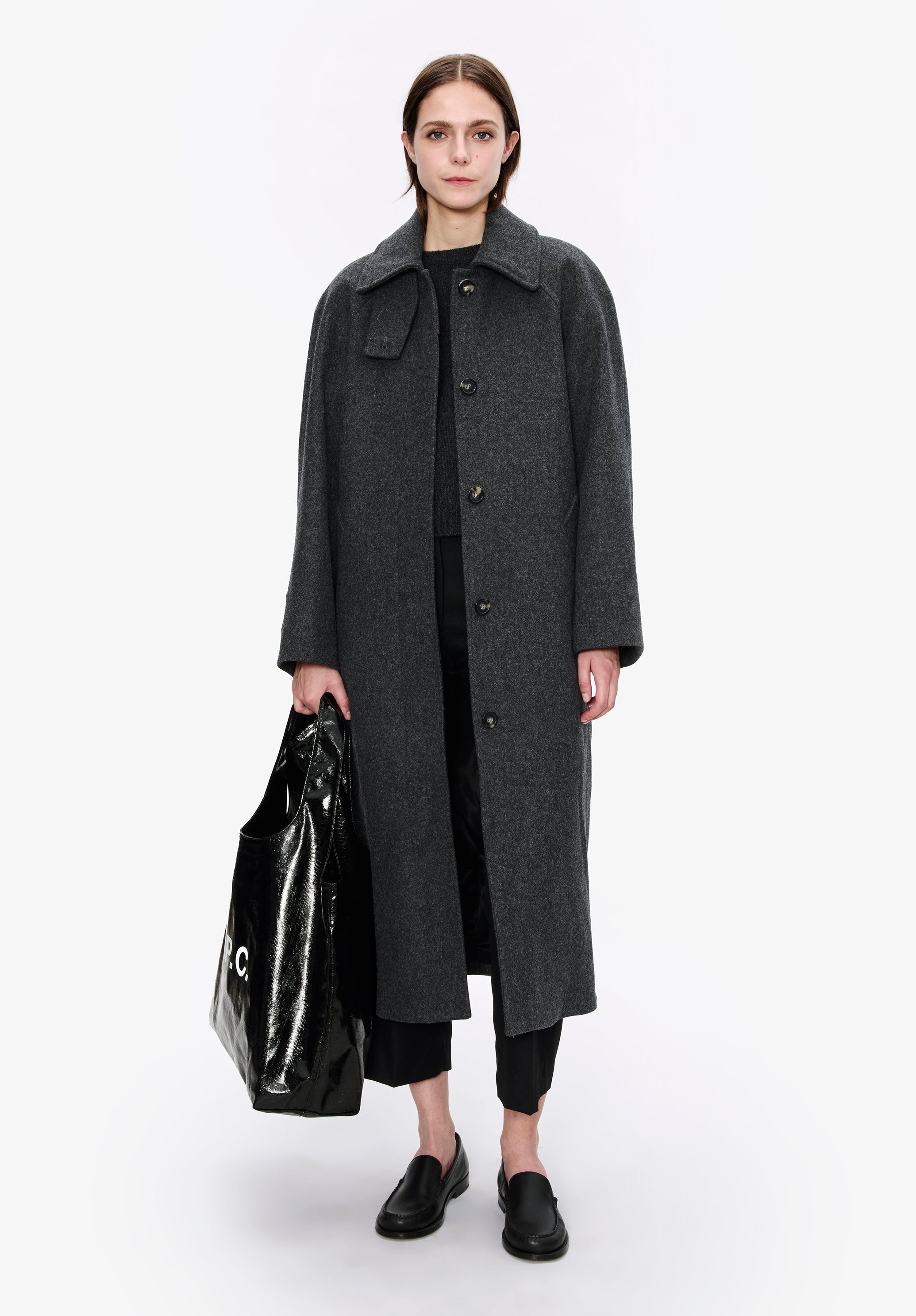 Oversize solid-colour coat with raglan sleeves | A.P.C.